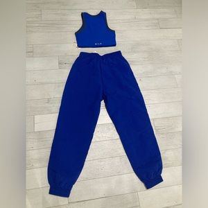 New WILO athletic bra and joggers size S color multi.Could be sell separately.